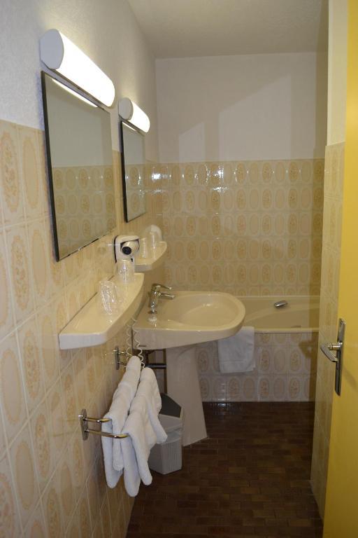 Hotel Restaurant Davat Brison-Saint-Innocent Номер фото